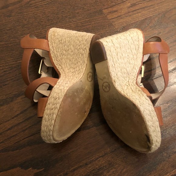 Michael Kors Tan Wedges Size 9 - Picture 3 of 5